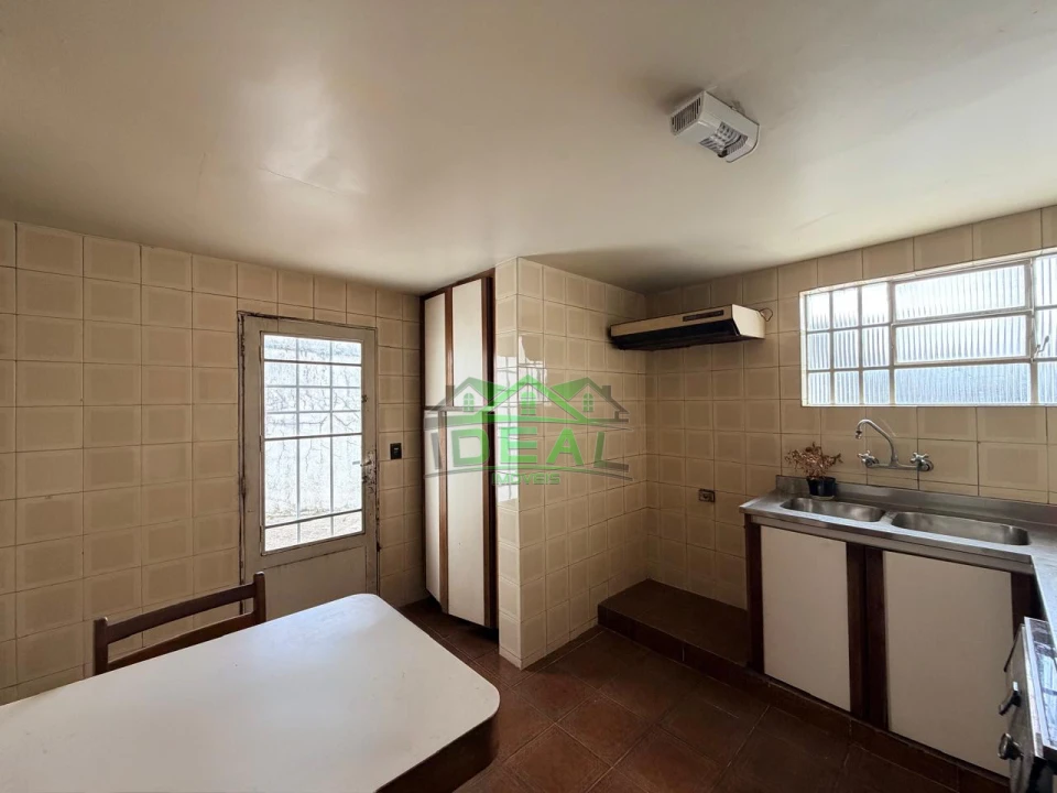 Sobrado para Venda no bairro Alto da Lapa, 3 dorm, 1 suíte, 4 vagas, 180 m