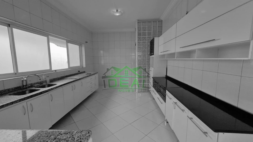 Imagens do imóveis Excelente Casa Térrea para Venda no bairro Alto da Lapa, 3 dorm, 1 suíte, 5 vagas