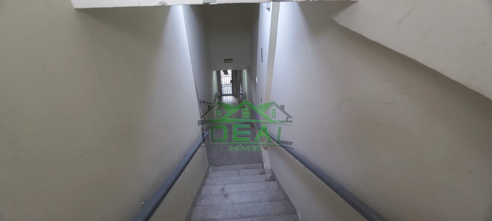 Apartamento para Locação, Próximo ao Metro e Isento de Condomínio/IPTU
