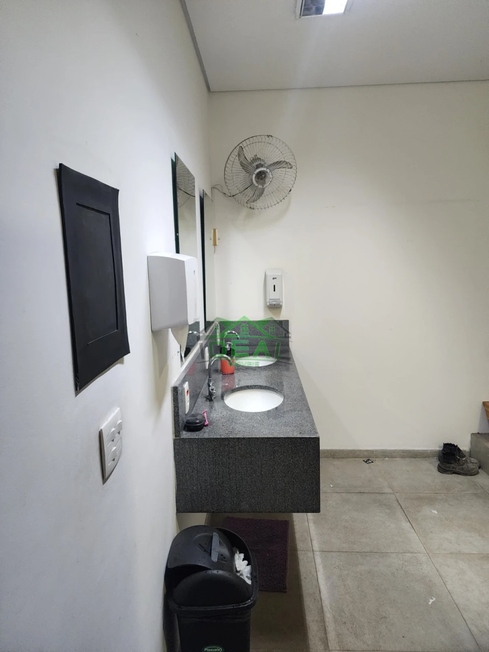 Imagens do imóveis Salão térreo para Locação em Pinheiros, 200m²