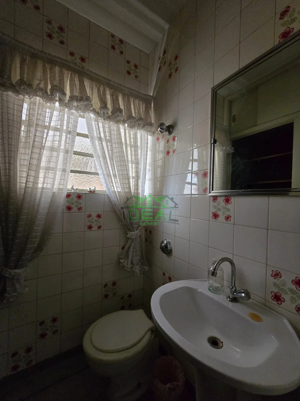 Casa Térrea disponível para Venda, com possibilidade de uso comercial ou residencial, localizada na Lapa.