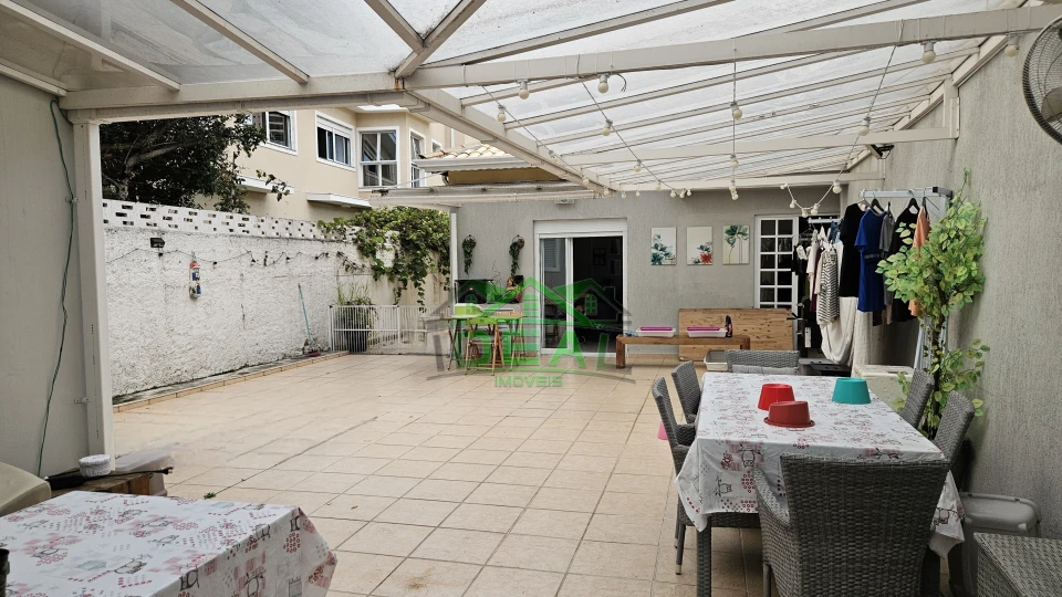 Imagens do imóveis Venda Casa Térrea no Alto da Lapa, 3 suítes, 3 vagas, 386m²