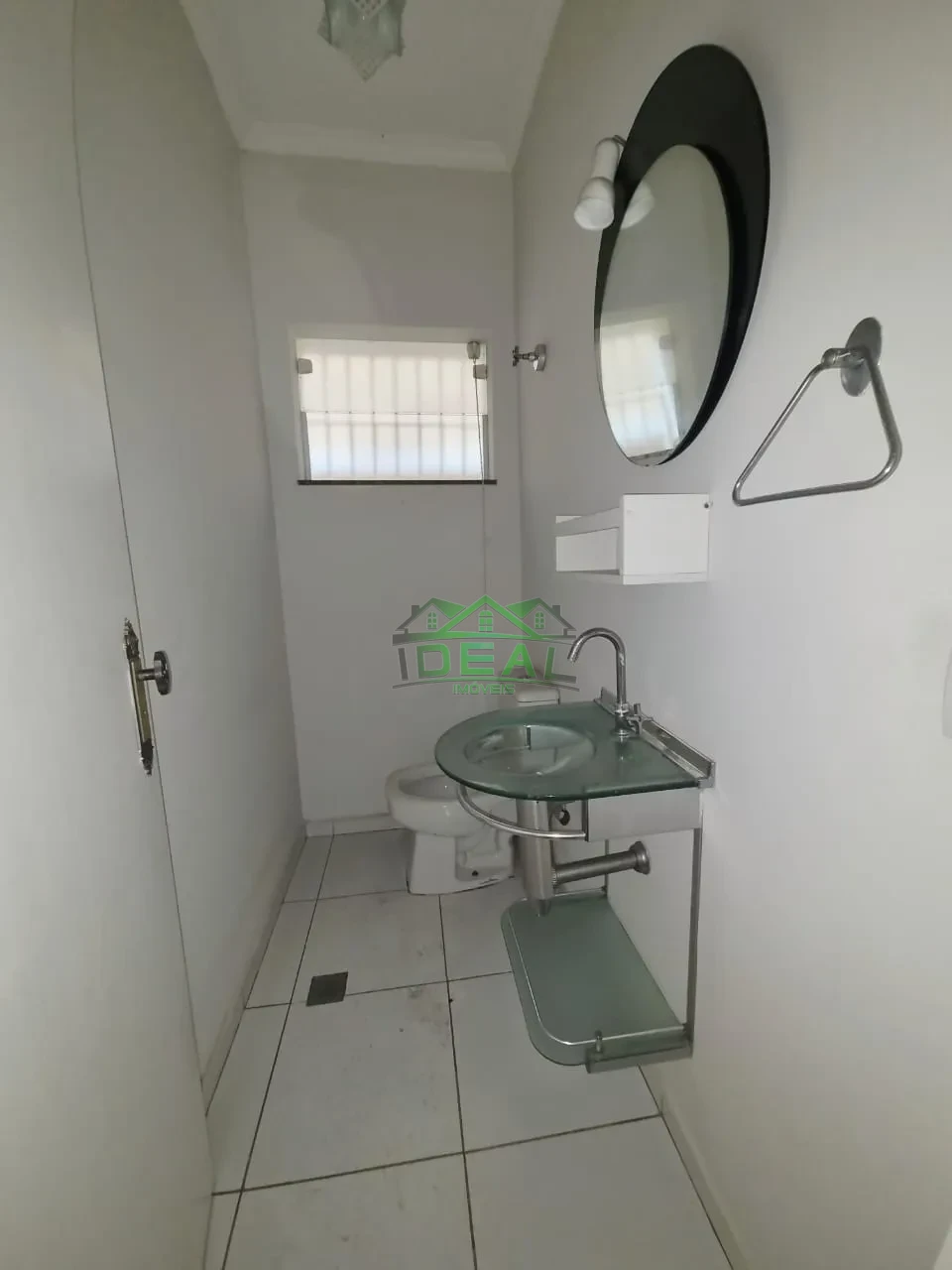 Sobrado para locação , 3 dormitórios sendo 1 Suíte, 2 vagas
