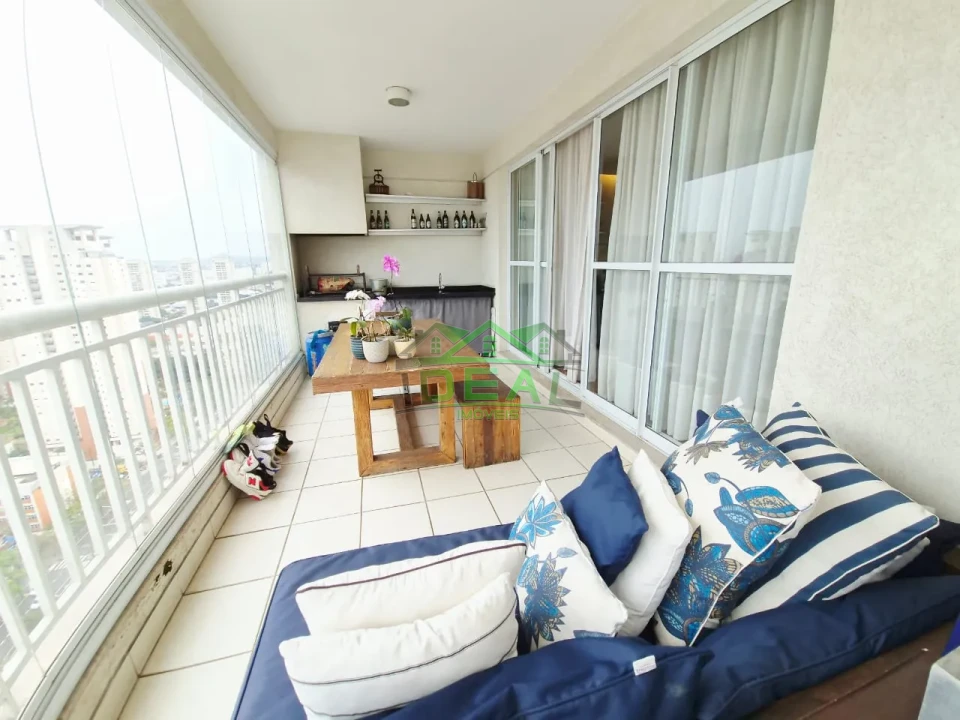 Apartamento a Venda. 3 Suítes. Varanda Gourmet. 2 vagas de garagem