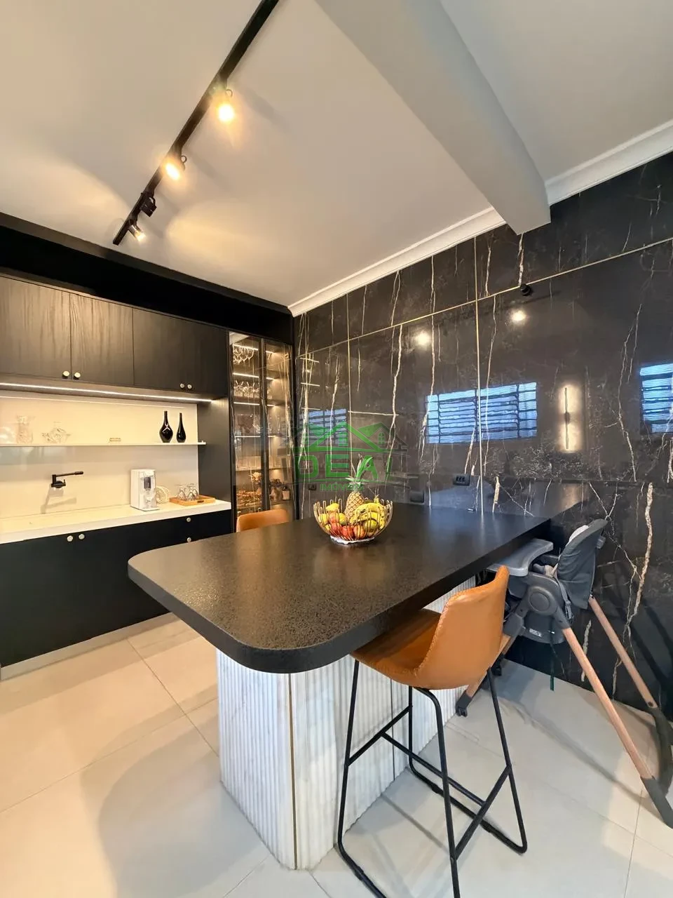 Casa Térrea para Venda na Lapa, 3 dorm(s), 3 suite(s), 4 vaga(s), 276 m²AC e 592AT