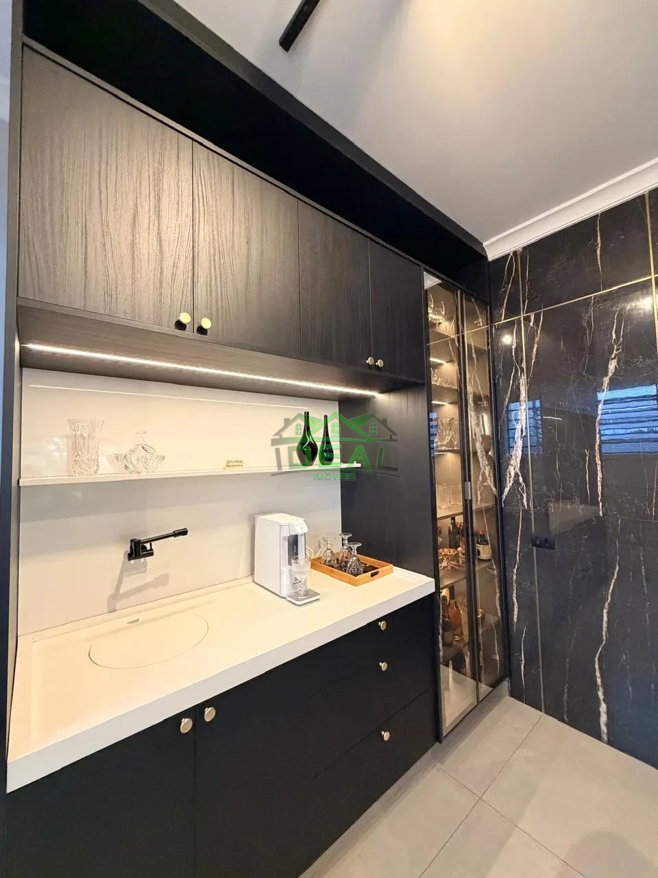 Casa Térrea para Venda na Lapa, 3 dorm(s), 3 suite(s), 4 vaga(s), 276 m²AC e 592AT