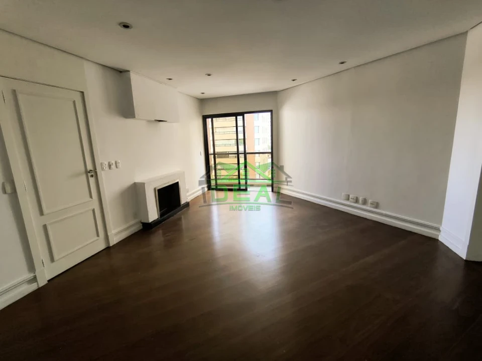 Apartamento a venda. Excelente localização. 3 Dormitórios sendo 1 suíte, 2 vagas