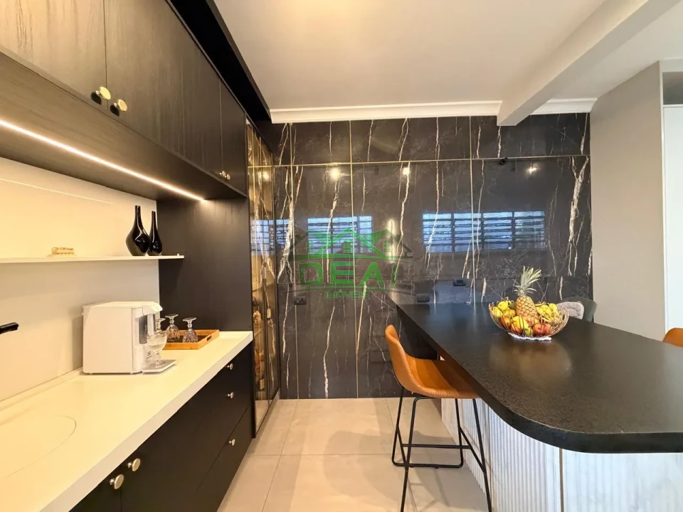 Casa Térrea para Venda na Lapa, 3 dorm(s), 3 suite(s), 4 vaga(s), 276 m²AC e 592AT