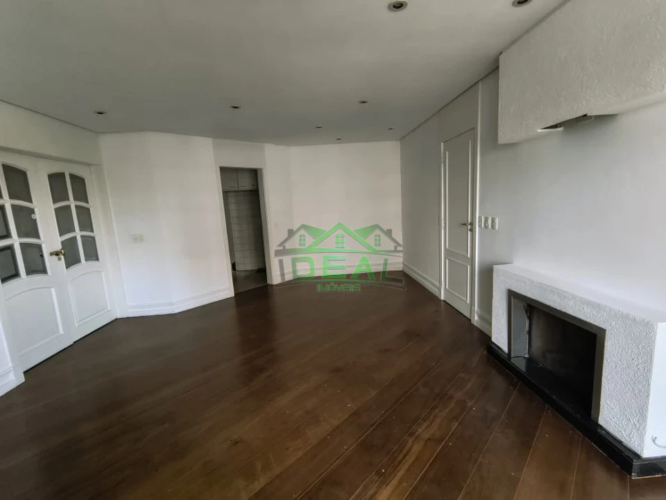 Apartamento a venda. Excelente localização. 3 Dormitórios sendo 1 suíte, 2 vagas