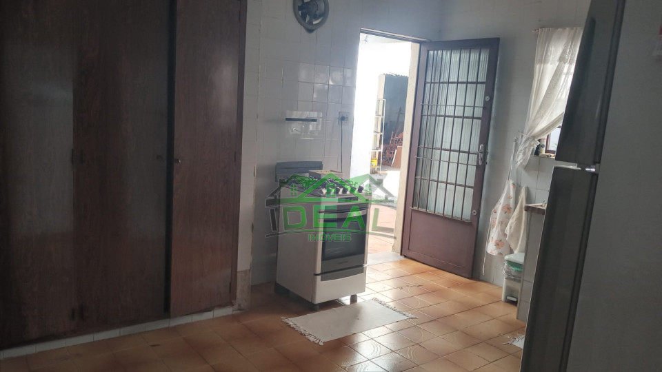 Casa térrea com 252m2 de terreno, com quintal amplo Imagens do imóveis Casa térrea com 252m2 de terreno, com quintal amplo
