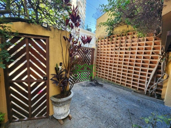 Venda Casa no Sumaré, 2 dorm, 2 suítes, 2 vagas, 160m²
