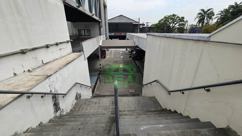 Venda Conjunto Comercial na Lapa, 9 salas, 20 vagas, 1459m²