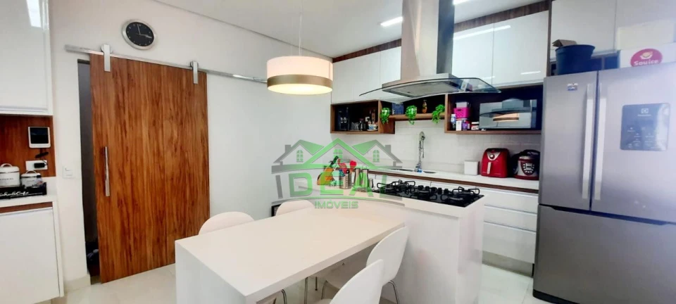 Casa Térrea para Venda no Alto da Lapa, Totalmente Reformada!