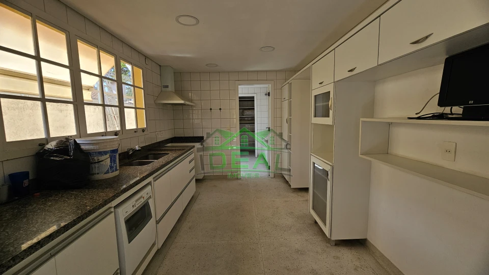 Imagens do imóveis Sobrado para alugar no Alto da Lapa, com estilo único