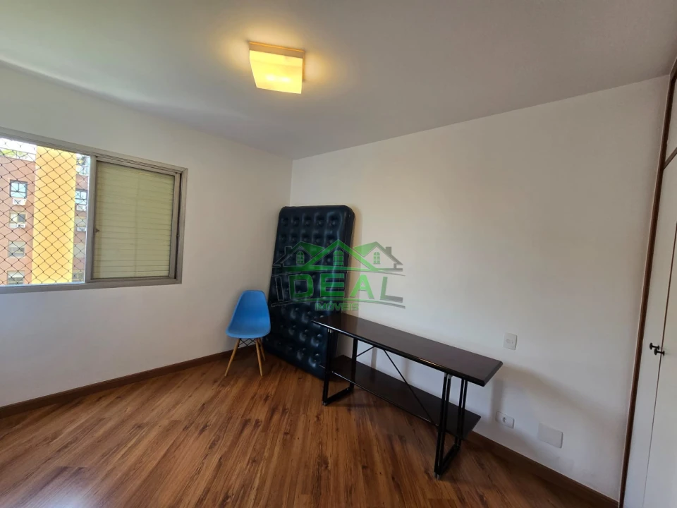 Apartamento para Venda Reformado no Alto da Lapa