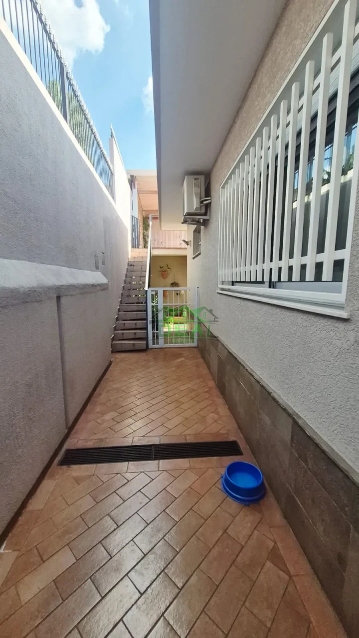 Imagens do imóveis Linda Casa com 4 suítes,6 vagas de garagem . Lazer completo