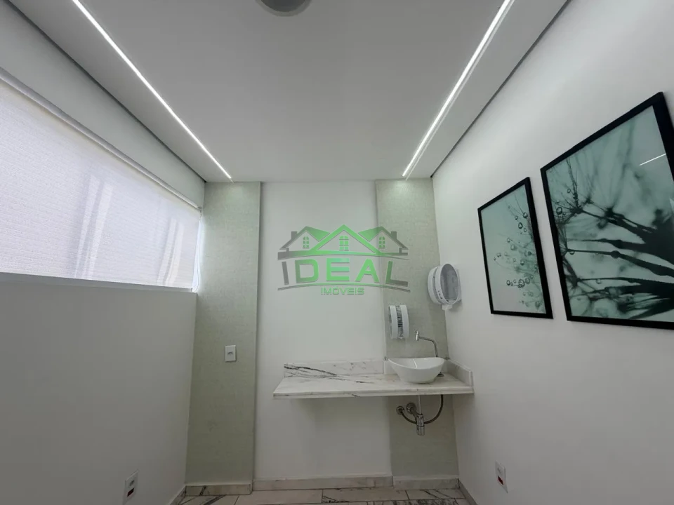 Imagens do imóveis Sobrado Comercial de Alto Padrão para Locação | 425m² | Estrutura Versátil para Clínicas, Laboratórios, Escolas e Serviços