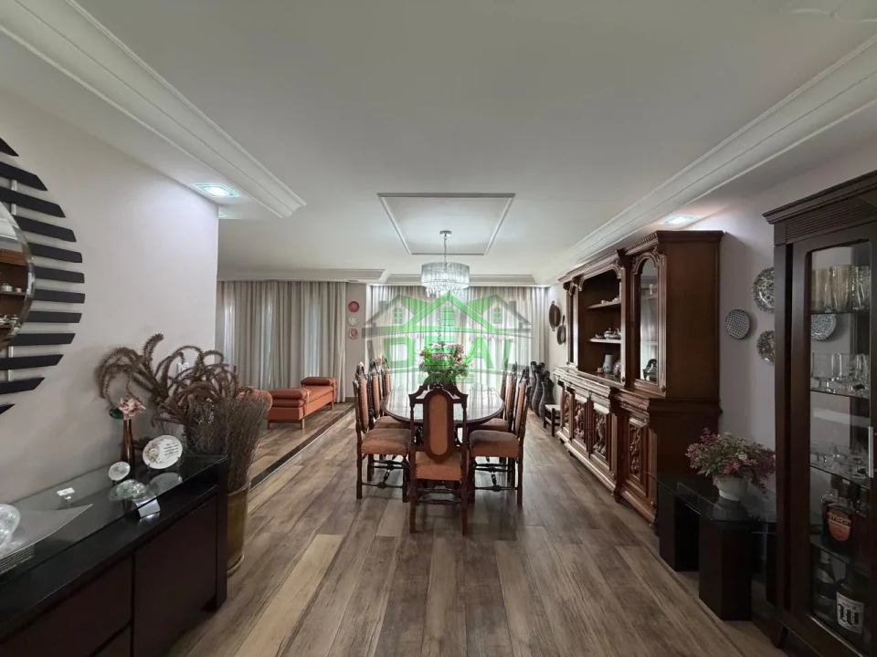 Imagens do imóveis 2 Casas para Venda na Lapa, 500m² terreno, 12 Frente