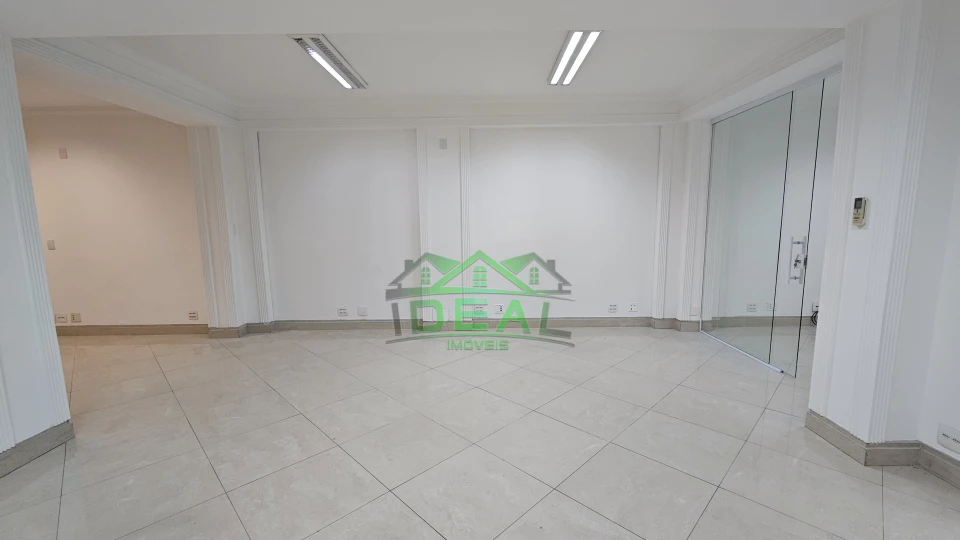 Imagens do imóveis Salão Comercial para Locação em Pinheiros, Restaurante, Farmácia, entre outros