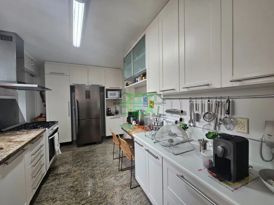 Apartamento de Alto Padrão  | 247m², 4 Suítes, 4 Vagas
