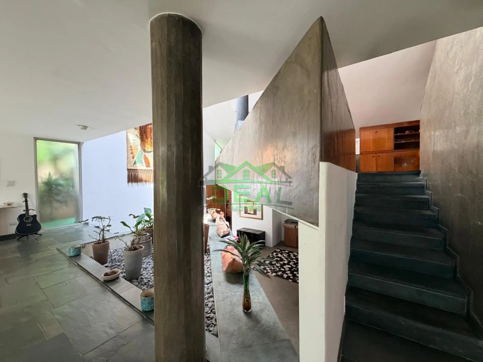 Imagens do imóveis Casa de Arquiteto para Aluguel no Boaçava, 4 dorm, 2 suites e 6 vagas