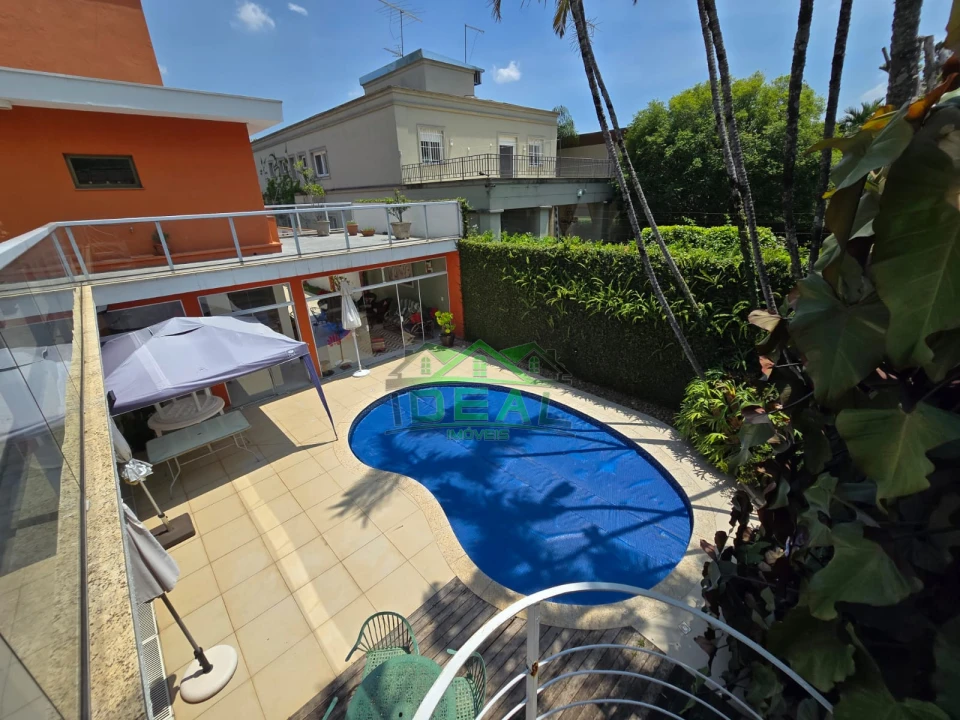 Casa Térrea para Venda no Alto de Pinheiros, 4 Dorms, 2 Suítes e 6 Vagas