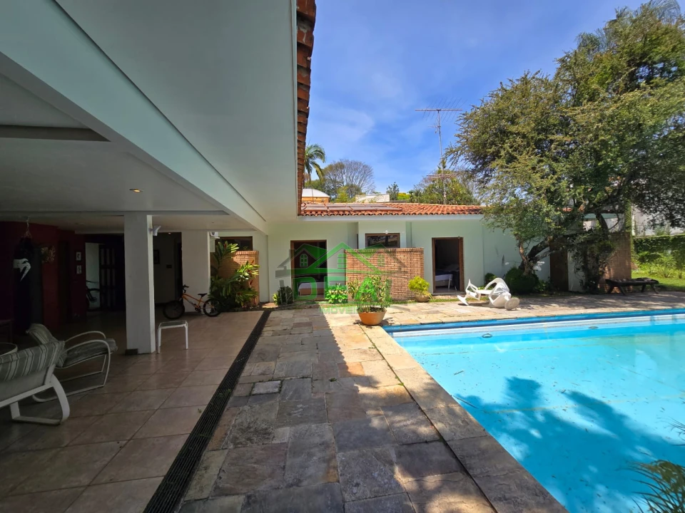 Casa para Venda no Boaçava, 1150m², Piscina e Churrasqueira