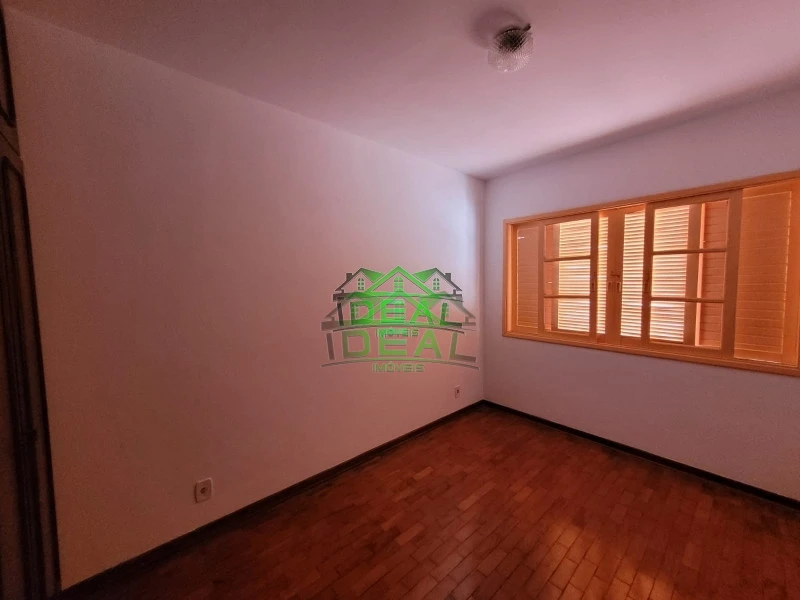 Imagens do imóveis Casa Térrea para Venda no Alto da Lapa, 3 dorm(s), 4 vaga(s), 131 m²
