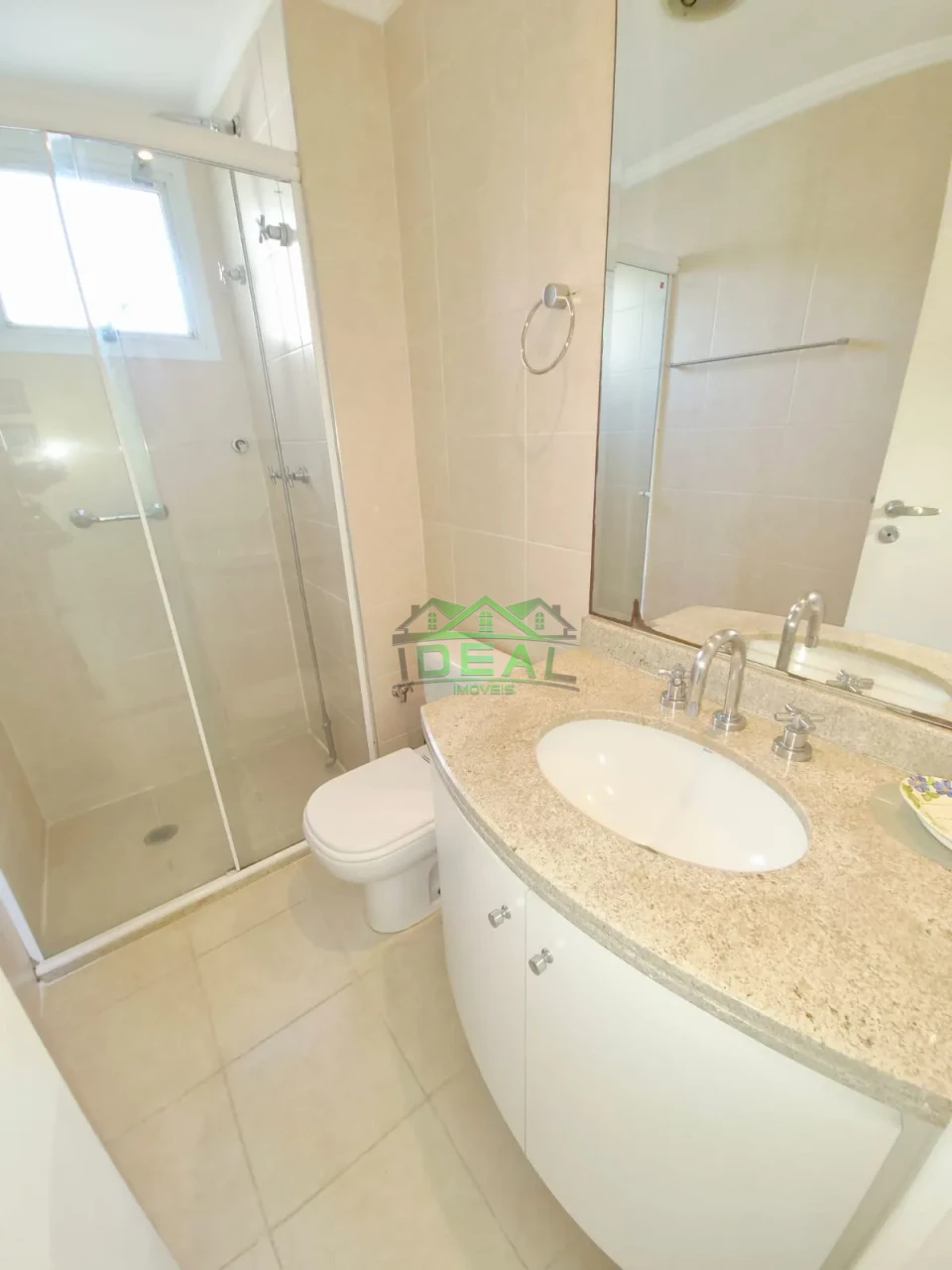 Apartamento a venda com 3 Suítes, armários embutidos, 3 vagas de garagem