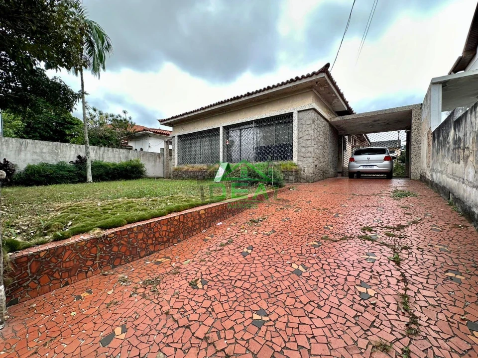 Casa Térrea à Venda para Reforma em Localização Privilegiada | 650 m²