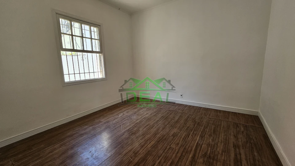 Casa Térrea para Locação no Alto da Lapa, 3 dorms, 1 suite, 5 vagas, 270 m²