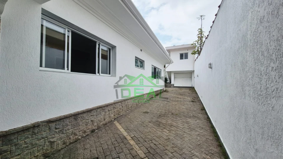 Imagens do imóveis Excelente Casa Térrea para Venda no bairro Alto da Lapa, 3 dorm, 1 suíte, 5 vagas