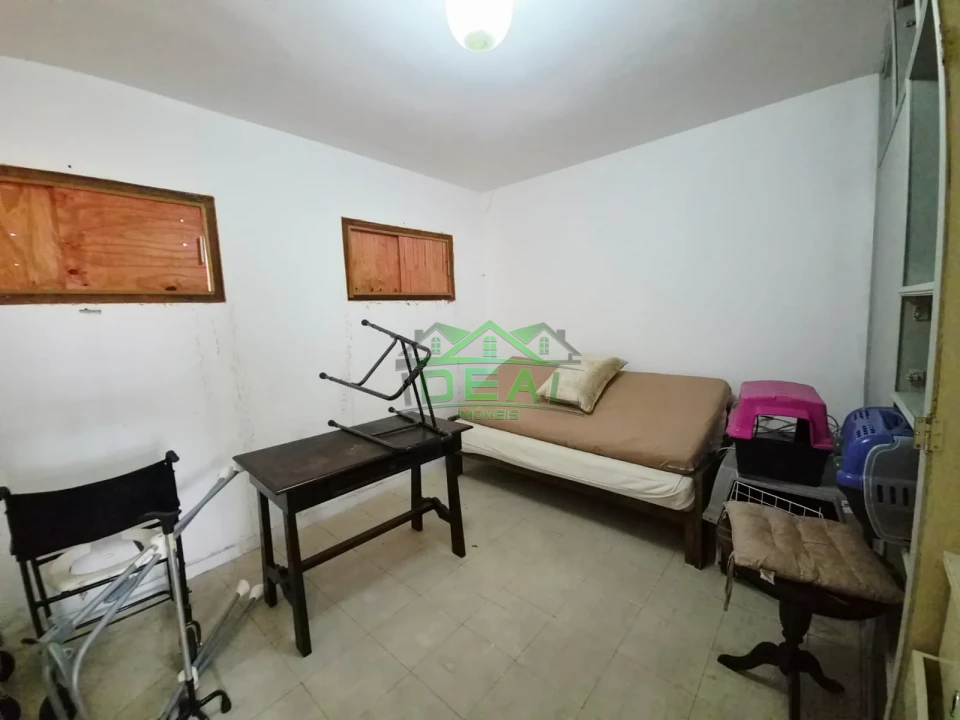 Imagens do imóveis Excelente Imóvel, com 3 dormitórios, 6 vagas de garagem