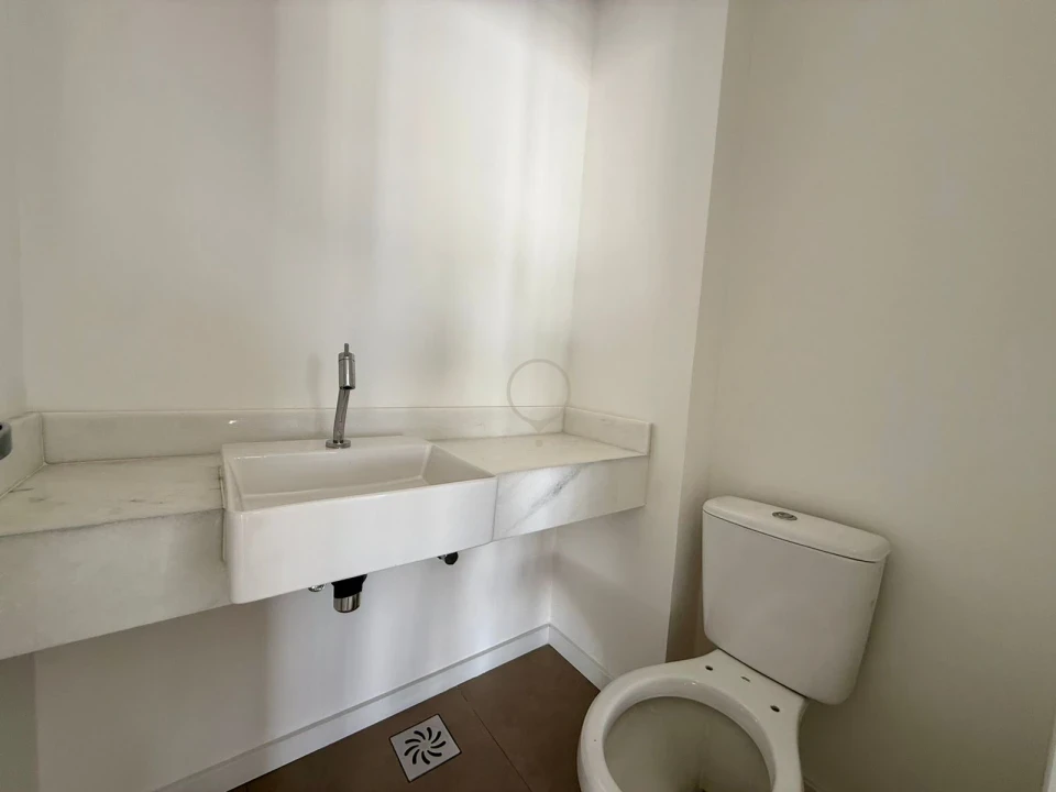 Apartamento À Venda E Locação Edificio Algarve Londrina