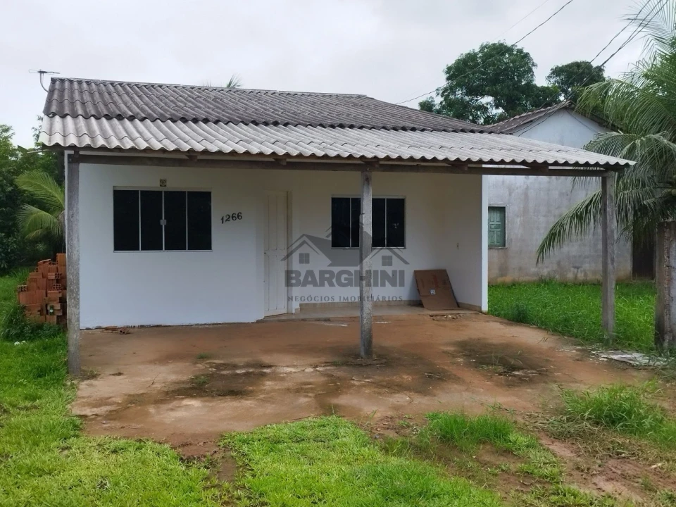 Venda De Casa Com 02 Quartos No Bairro São Domingos Sávio