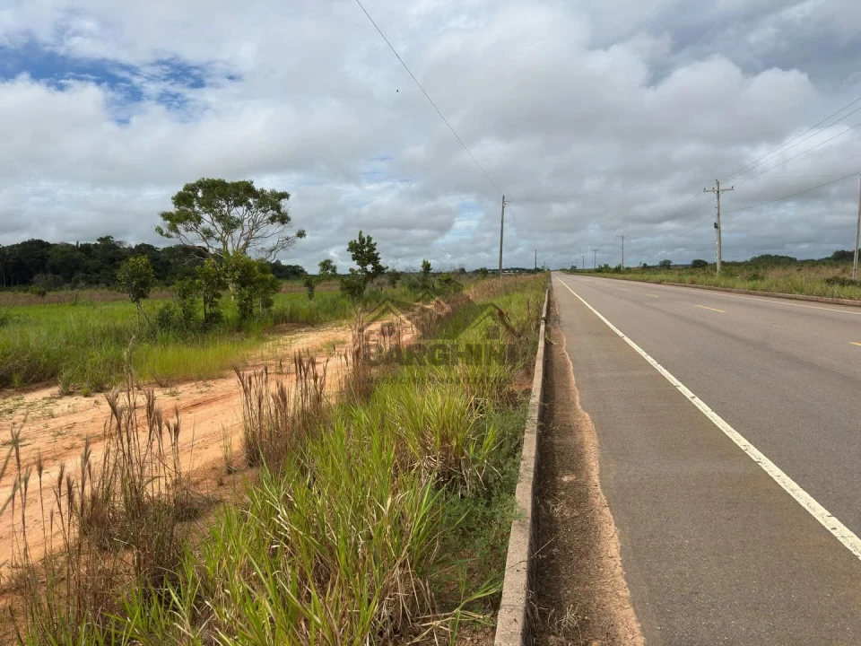 ÁREA COMERCIAL À VENDA NO ANEL VIÁRIO