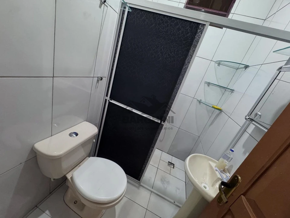 Venda De Casa Com 03 Quartos No Bairro São Pedro