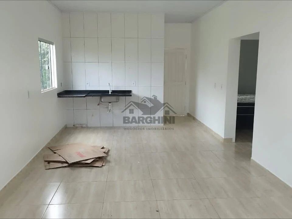 Venda De Casa Com 02 Quartos No Bairro São Domingos Sávio