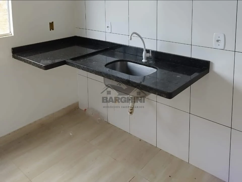 Venda De Casa Com 02 Quartos No Bairro São Domingos Sávio