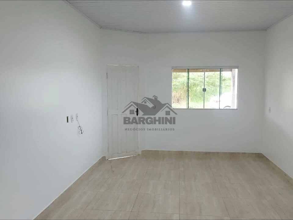 Venda De Casa Com 02 Quartos No Bairro São Domingos Sávio