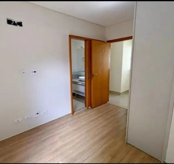 Imagens do imóveis Casa no Condomínio Royal Maison