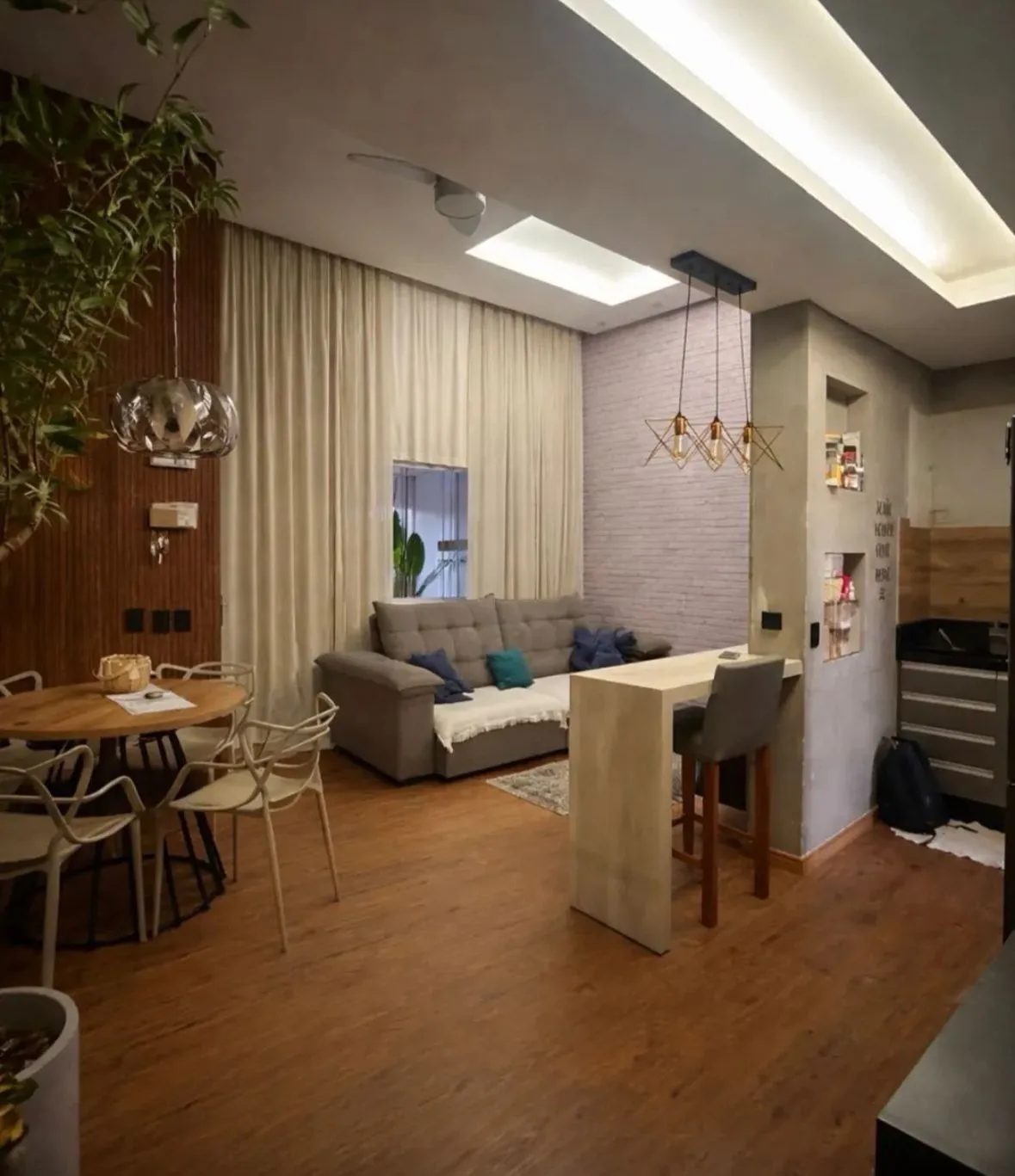 Imagens do imóveis CASA Á VENDA CINCO CONJUNTOS