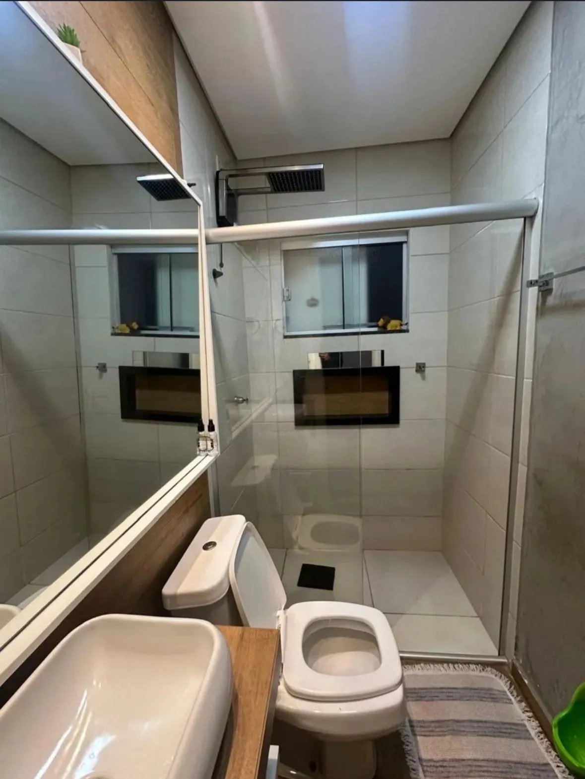 Imagens do imóveis CASA Á VENDA CINCO CONJUNTOS