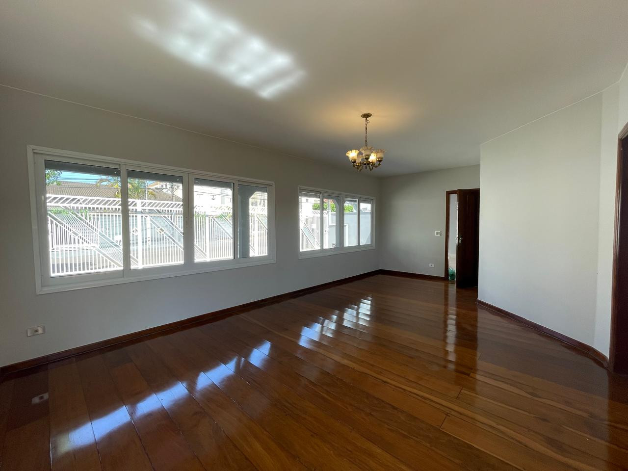 Imagens do imóveis Casa Rua Ucrânia