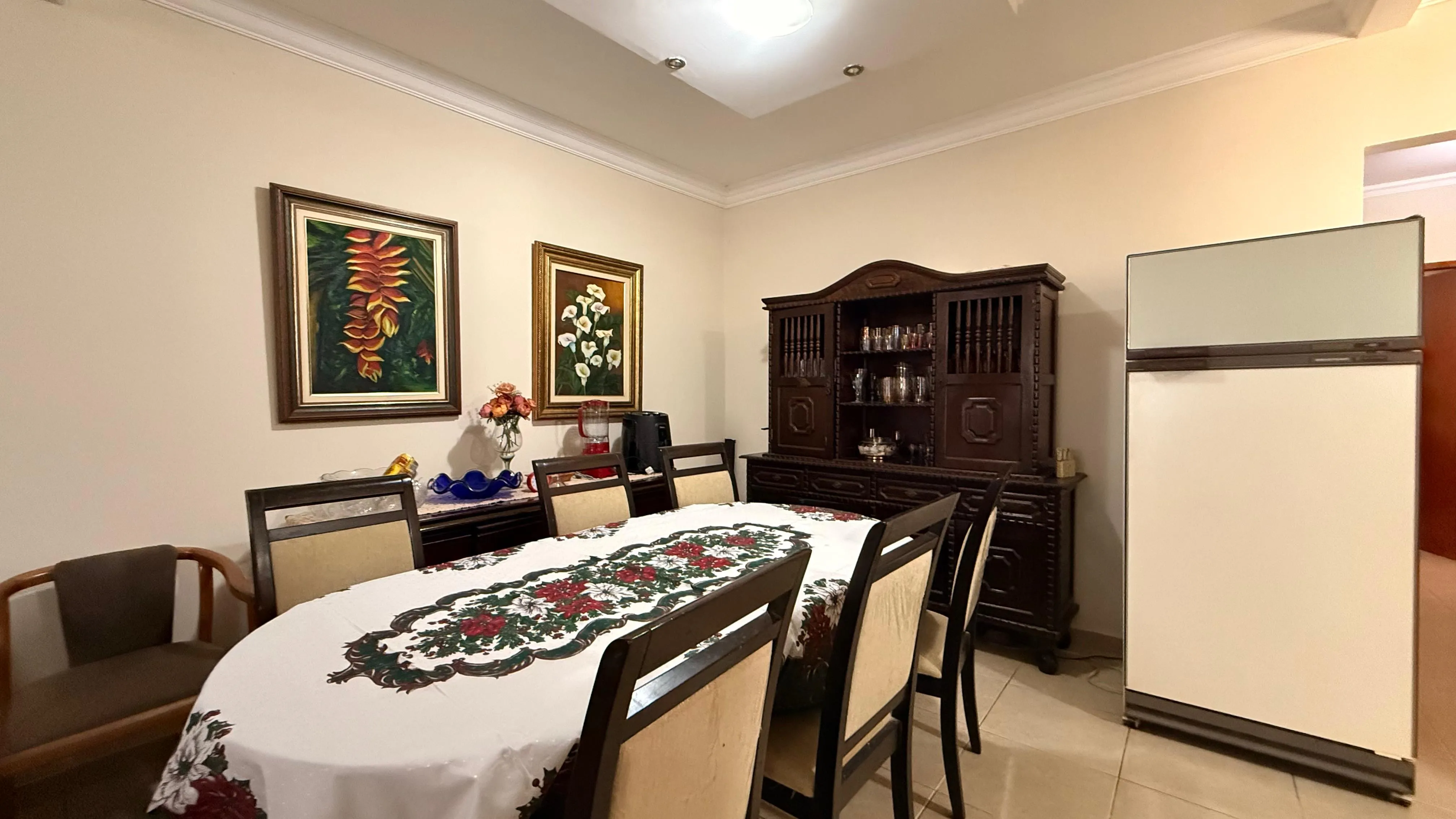 Imagens do imóveis CASA Á VENDA NO JARDIM TARUMÃ