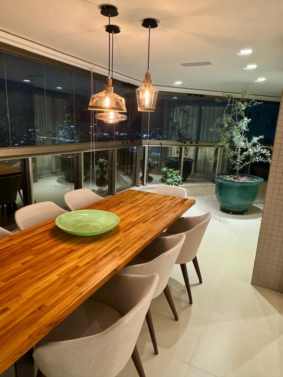 Imagens do imóveis Apartamento á Venda no Edifício Torre Alicante