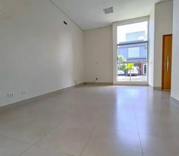 Imagens do imóveis Casa no Condomínio Royal Maison