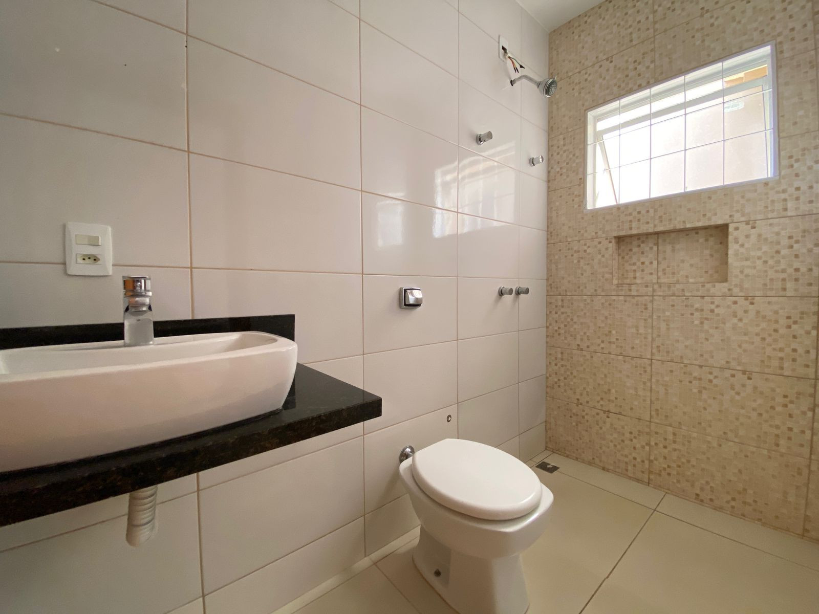 Imagens do imóveis Casa na Rua Serra Velha, 100