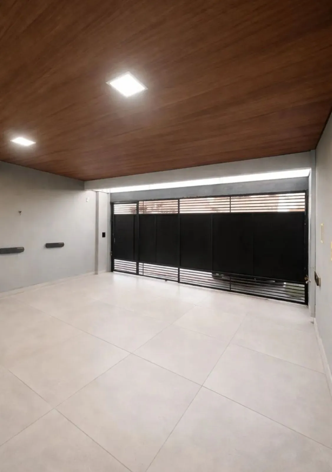 Imagens do imóveis CASA Á VENDA CINCO CONJUNTOS