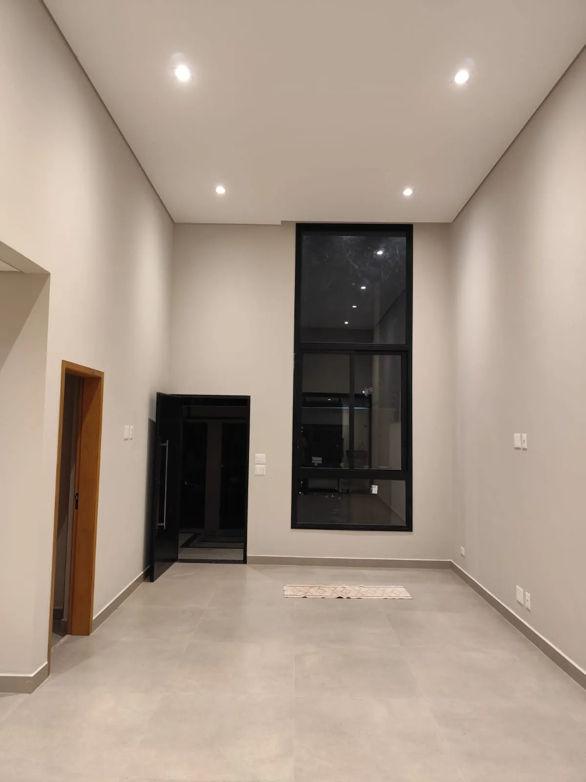 Imagens do imóveis CASA NOVA À VENDA NO CHAMONIX